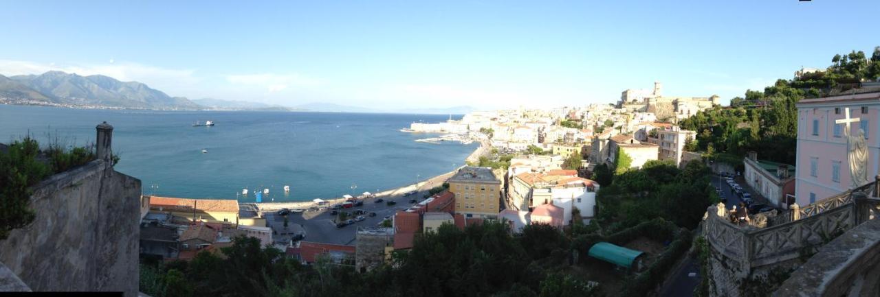 Brezza Di Mare Gaeta B&B 外观 照片